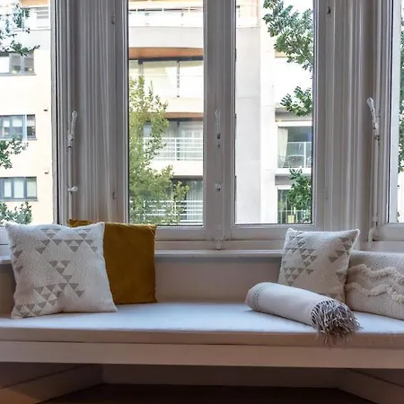 Apartment Beautiful Spacious In A Newly Renovated Old Townhouse Ostend